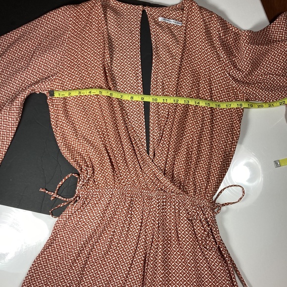 Faithfull The Brand Romper, Plunge V Neck & Back Keyhole, EUC - Picture 4 of 8